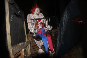 haunted_trail_of_terror008002.jpg
